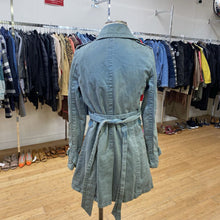 Load image into Gallery viewer, Marc Jacobs trench coat 6
