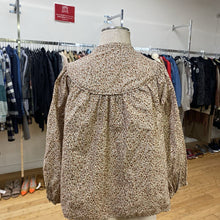 Load image into Gallery viewer, Doen floral top M
