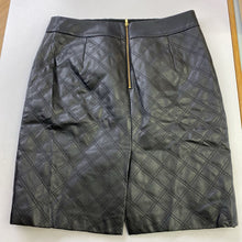 Load image into Gallery viewer, Banana Republic NWT quilted pleather skirt 8

