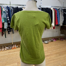 Load image into Gallery viewer, RW&amp;CO cotton/silk blend top M

