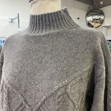 Load image into Gallery viewer, TNA wool sweater M
