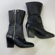 Load image into Gallery viewer, Michael Kors leather boots 5
