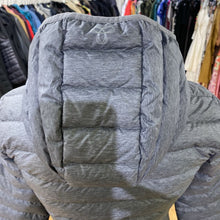Load image into Gallery viewer, TNA Packable light down coat XS
