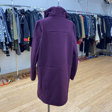 Load image into Gallery viewer, Lululemon fall coat 12
