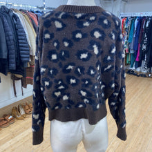 Load image into Gallery viewer, American Eagle Leopard Print sweater S
