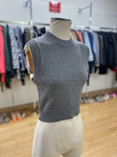 Load image into Gallery viewer, Wilfred merino wool/cotton sweater vest 2XS
