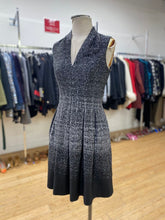 Load image into Gallery viewer, Vince Camuto dress 6
