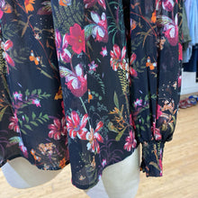 Load image into Gallery viewer, Ted Baker smocked/flowy top 1
