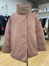 Load image into Gallery viewer, Mango water repellant puff jacket NWT M
