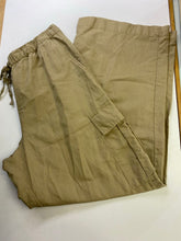 Load image into Gallery viewer, Gap Cargo pants L Tall
