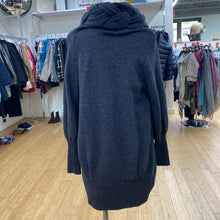 Load image into Gallery viewer, Banana Republic chunky sweater S
