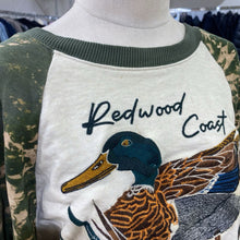 Load image into Gallery viewer, Pilcro duck sweater L
