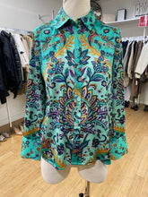 Load image into Gallery viewer, Maison D'Amelie satiny top S

