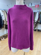 Load image into Gallery viewer, Lululemon cotton/blend sweater XL
