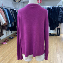 Load image into Gallery viewer, Lululemon cotton/blend sweater XL
