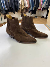 Load image into Gallery viewer, Sena cowboy booties 39
