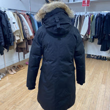 Load image into Gallery viewer, Nobis winter coat L
