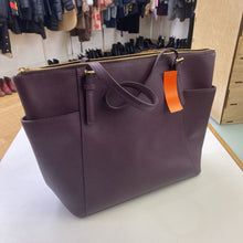 Load image into Gallery viewer, Michael Kors Saffiano leather zip tote
