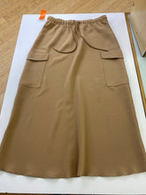 Load image into Gallery viewer, Wilfred cargo skirt S
