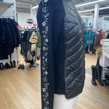 Load image into Gallery viewer, Krimson Klover quilted/knit jacket S
