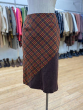 Load image into Gallery viewer, Tristan plaid vintage skirt 2
