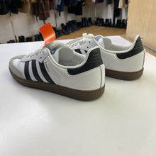 Load image into Gallery viewer, Adidas Samba sneakers 8.5

