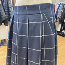 Load image into Gallery viewer, BodyBag pleated skirt S
