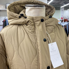Load image into Gallery viewer, Zara quilted coat NWT XL
