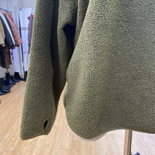 Load image into Gallery viewer, Hudson North faux shearling pullover NWT 3X
