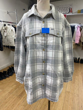 Load image into Gallery viewer, Columbia plaid shacket NWT XXL
