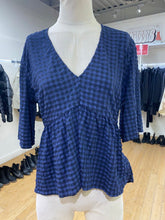 Load image into Gallery viewer, Ganni gingham top 42
