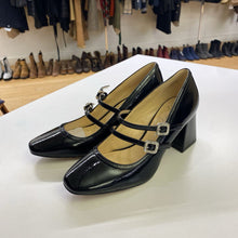 Load image into Gallery viewer, Jessica Simpson patent dress shoes NWOT 7.5
