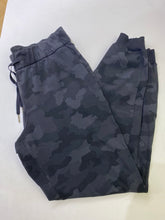 Load image into Gallery viewer, Lululemon camo jogger style pants 6
