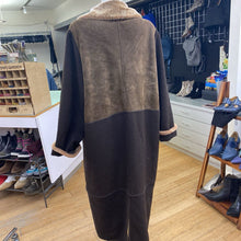 Load image into Gallery viewer, Epsilon vintage 100% shearling/wool coat XL
