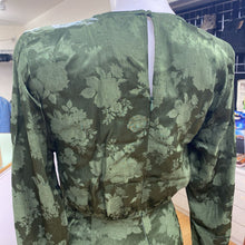 Load image into Gallery viewer, Mango floral dress 4
