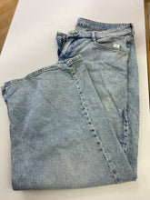 Load image into Gallery viewer, Pilcro wide leg jeans 16
