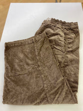 Load image into Gallery viewer, Pilcro pull on wide leg cords XL
