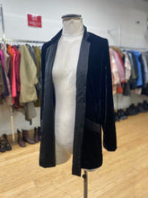 Load image into Gallery viewer, BB Dakota velour blazer XS
