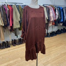 Load image into Gallery viewer, Stark X satin dress L
