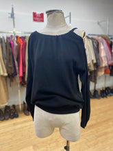 Load image into Gallery viewer, Vince Cashmere Knit Sweater S
