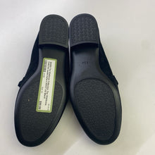 Load image into Gallery viewer, The Wishbone Collection suede loafers NWOT 6.5
