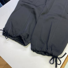 Load image into Gallery viewer, 24/7 by Soma satiny cargo joggers M
