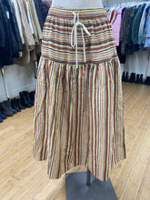 Load image into Gallery viewer, Banana Republic cotton midi skirt NWT M
