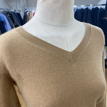 Load image into Gallery viewer, Babaton cashmere sweater XS
