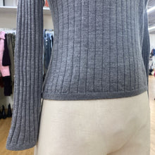 Load image into Gallery viewer, Banana Republic merino wool sweater XS
