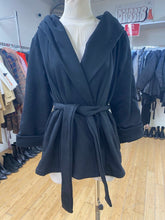 Load image into Gallery viewer, Gap x Beis Travel jacket NWT XXS/XS
