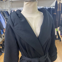 Load image into Gallery viewer, Gap x Beis Travel jacket NWT XXS/XS
