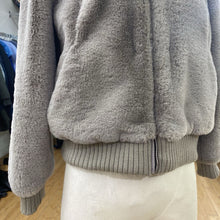 Load image into Gallery viewer, Banana Republic faux fur bomber jacket Sp
