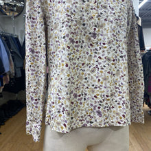 Load image into Gallery viewer, Carve Designs floral top S
