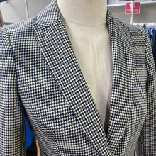 Load image into Gallery viewer, Banana Republic blazer 0

